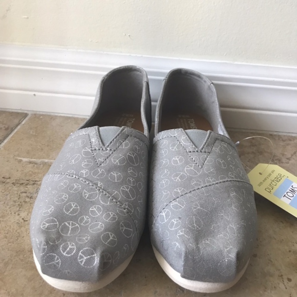 Toms shoes